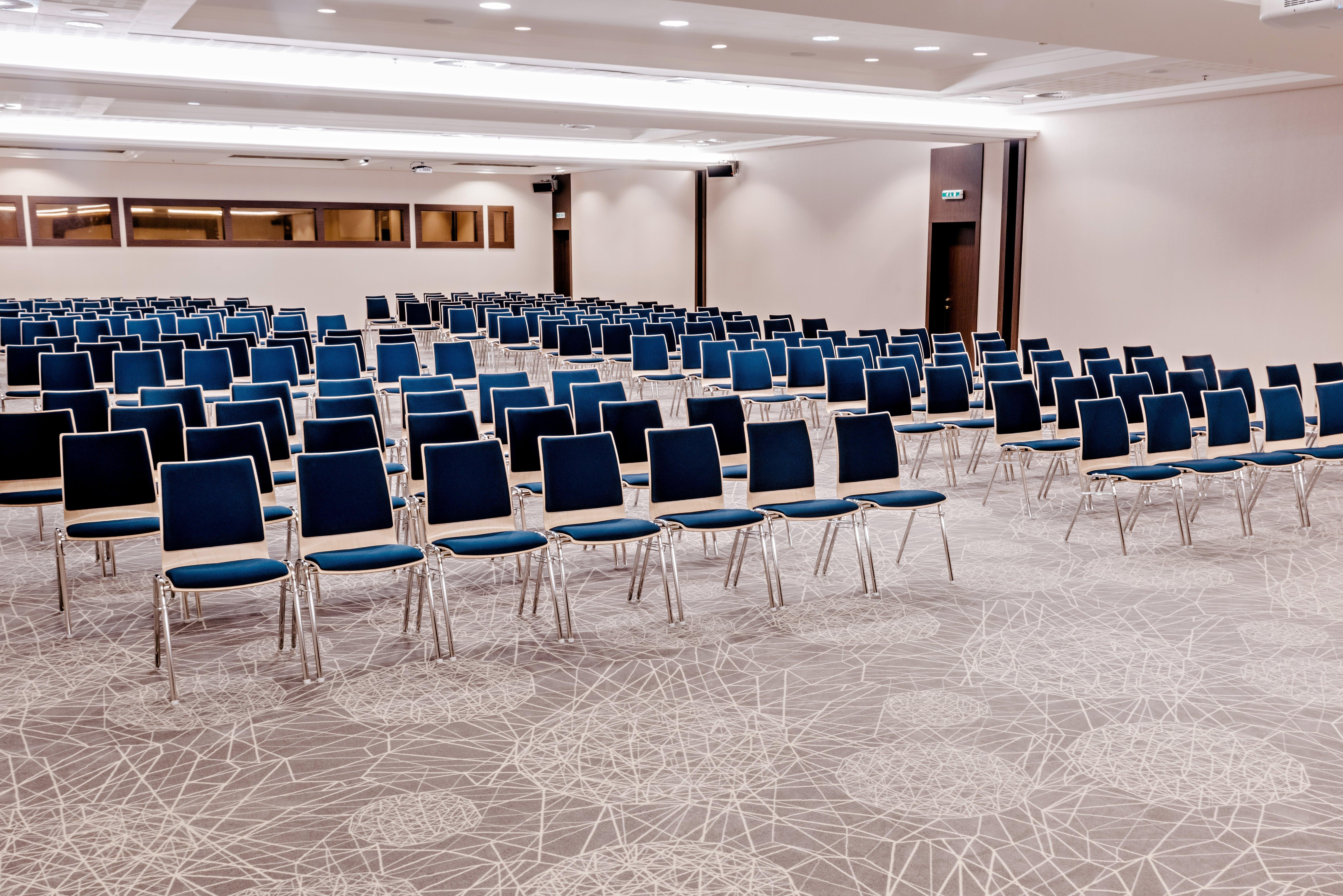 Crowne Plaza Bratislava By Ihg Hotel Luaran gambar