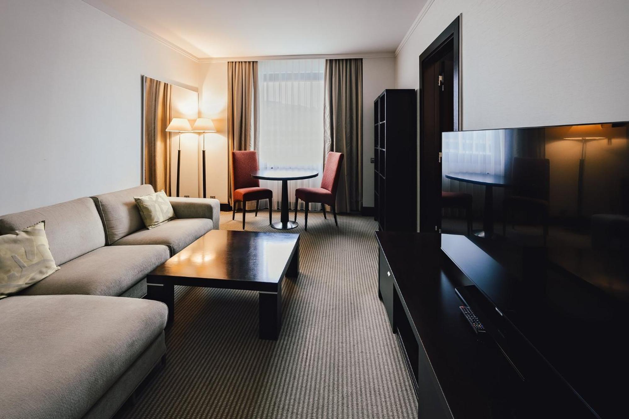 Crowne Plaza Bratislava By Ihg Hotel Luaran gambar