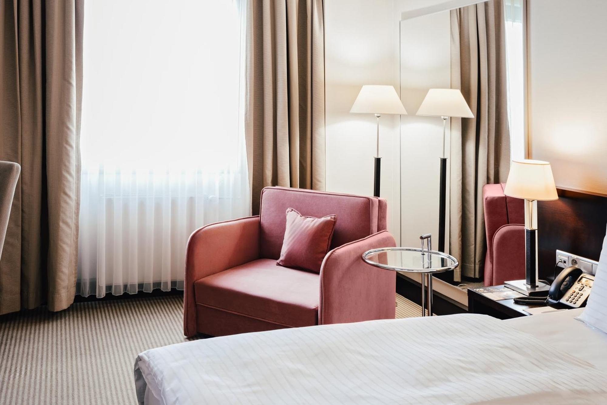Crowne Plaza Bratislava By Ihg Hotel Luaran gambar