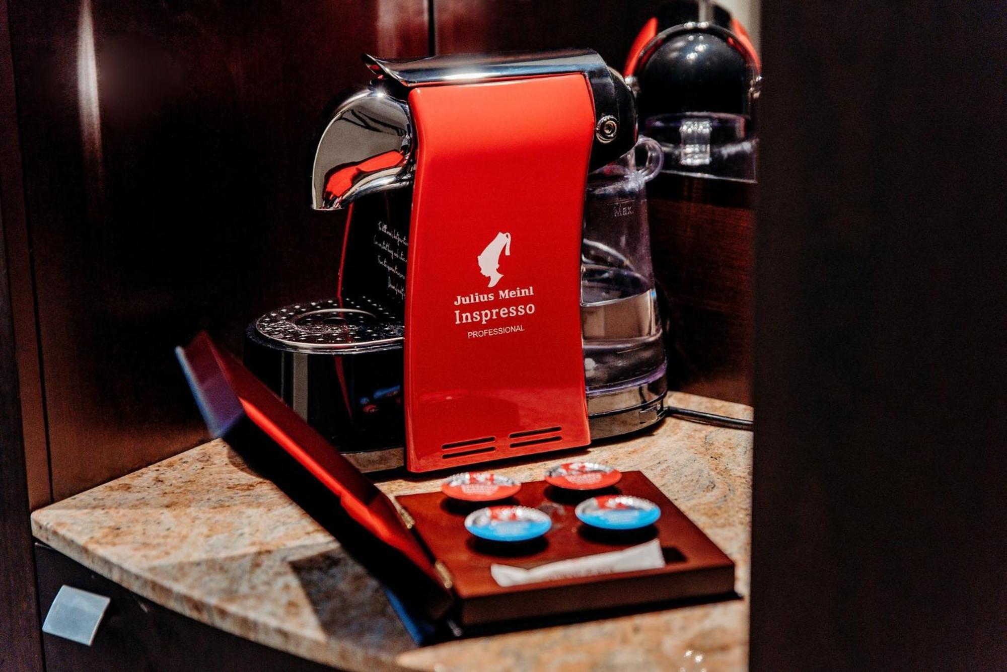 Crowne Plaza Bratislava By Ihg Hotel Luaran gambar