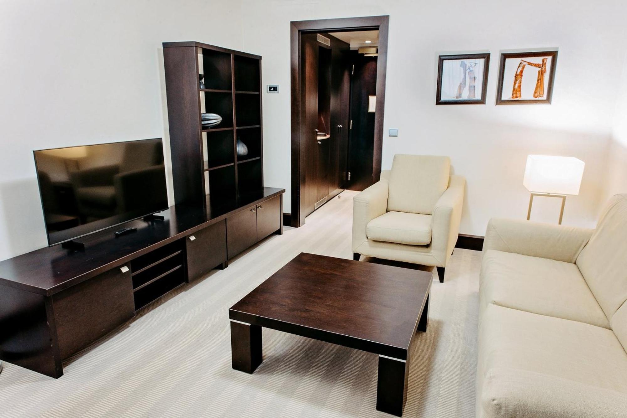 Crowne Plaza Bratislava By Ihg Hotel Luaran gambar