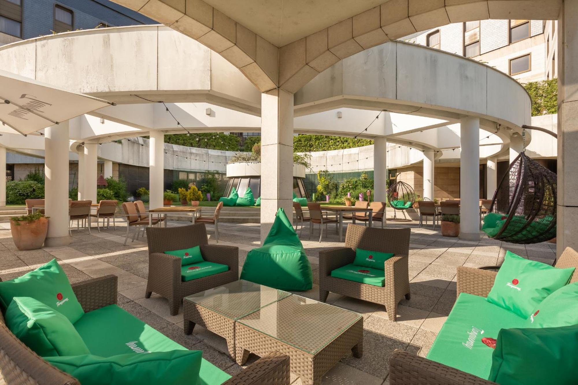 Crowne Plaza Bratislava By Ihg Hotel Luaran gambar