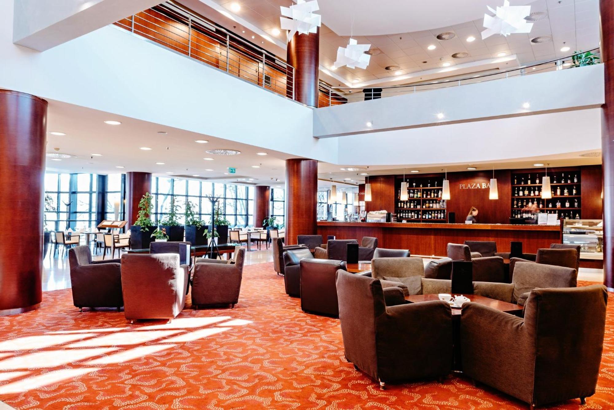 Crowne Plaza Bratislava By Ihg Hotel Luaran gambar
