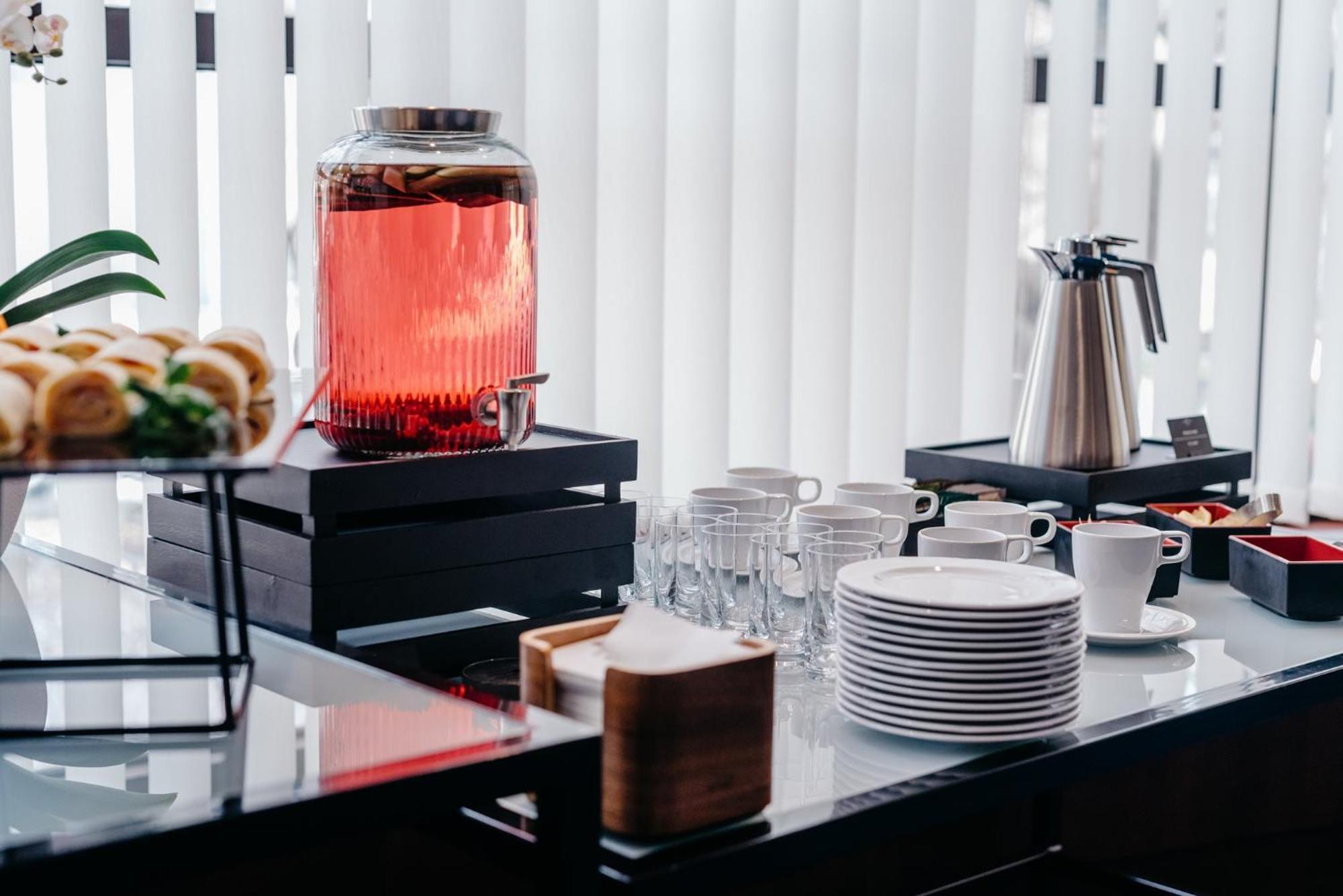 Crowne Plaza Bratislava By Ihg Hotel Luaran gambar