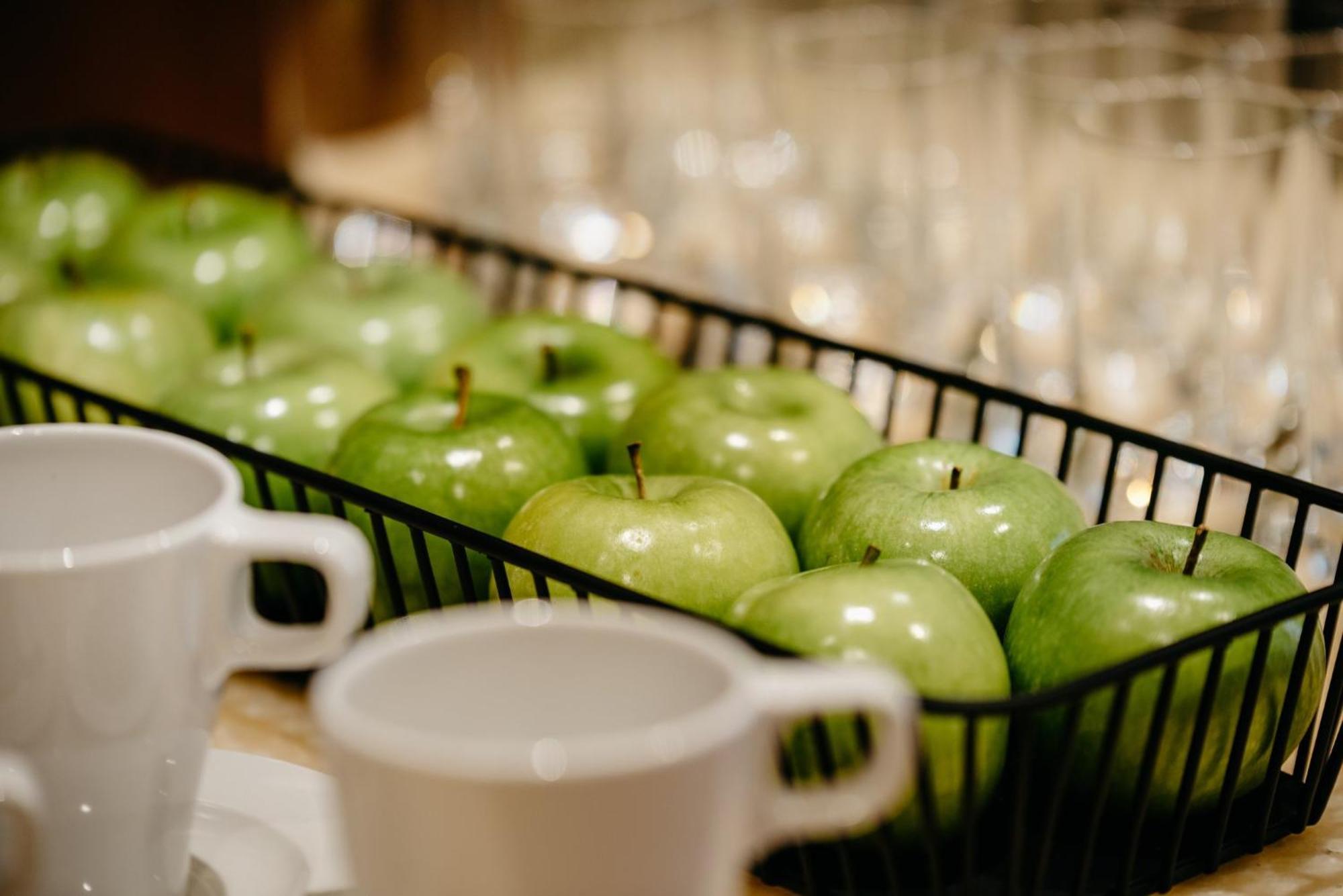 Crowne Plaza Bratislava By Ihg Hotel Luaran gambar