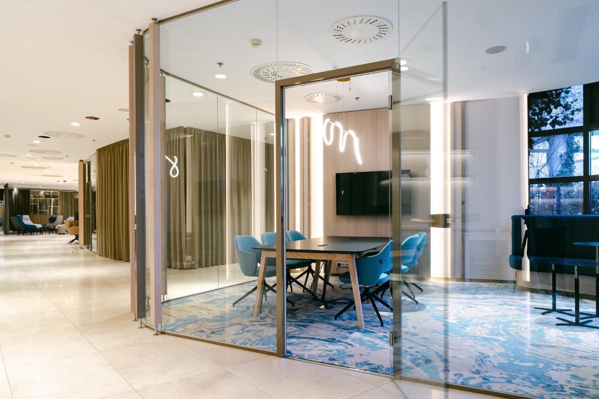 Crowne Plaza Bratislava By Ihg Hotel Luaran gambar